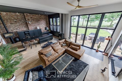 Former agricultural building renovated by an architect with equestrian estate