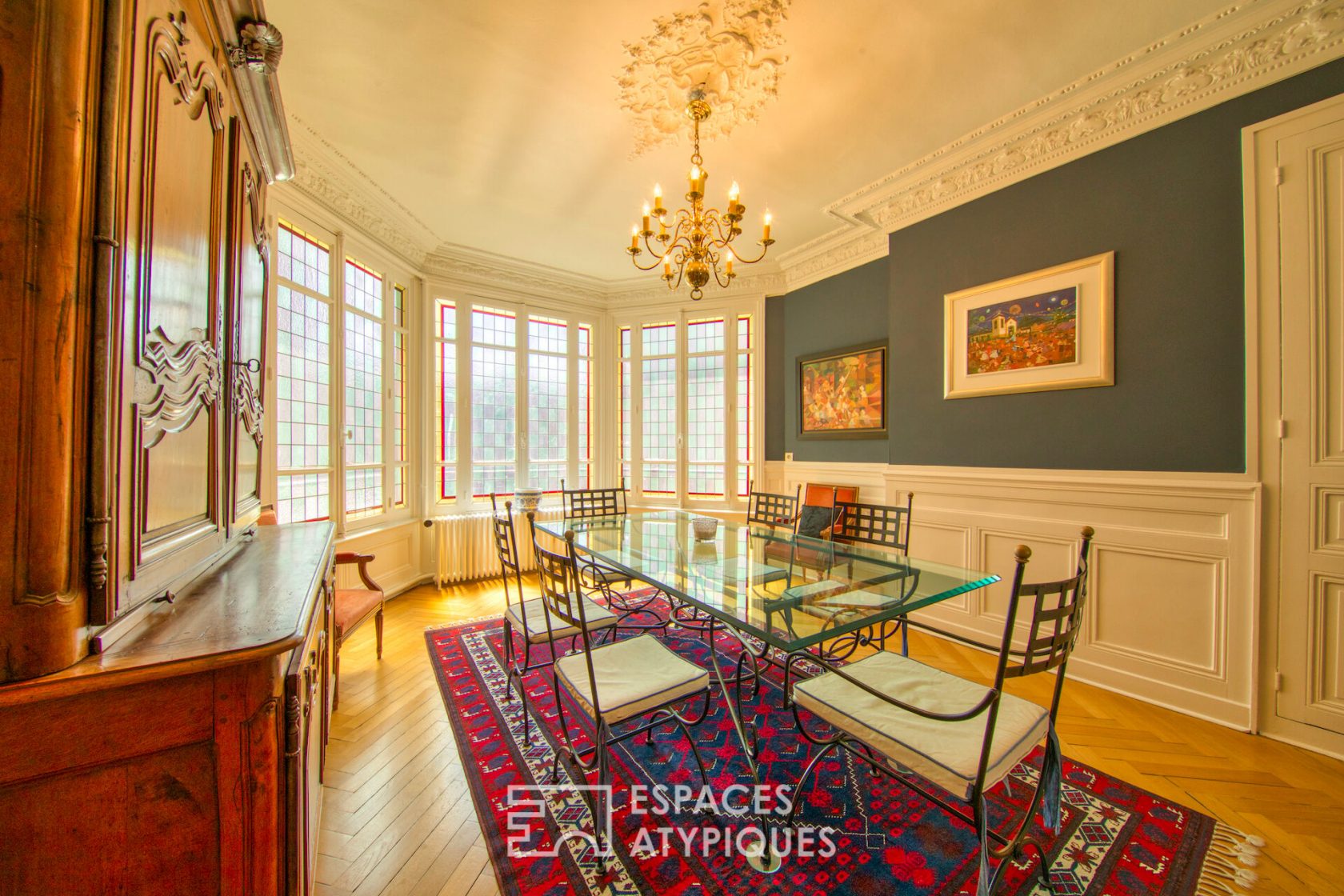 Haussmannian apartment in an exceptional building in the city center