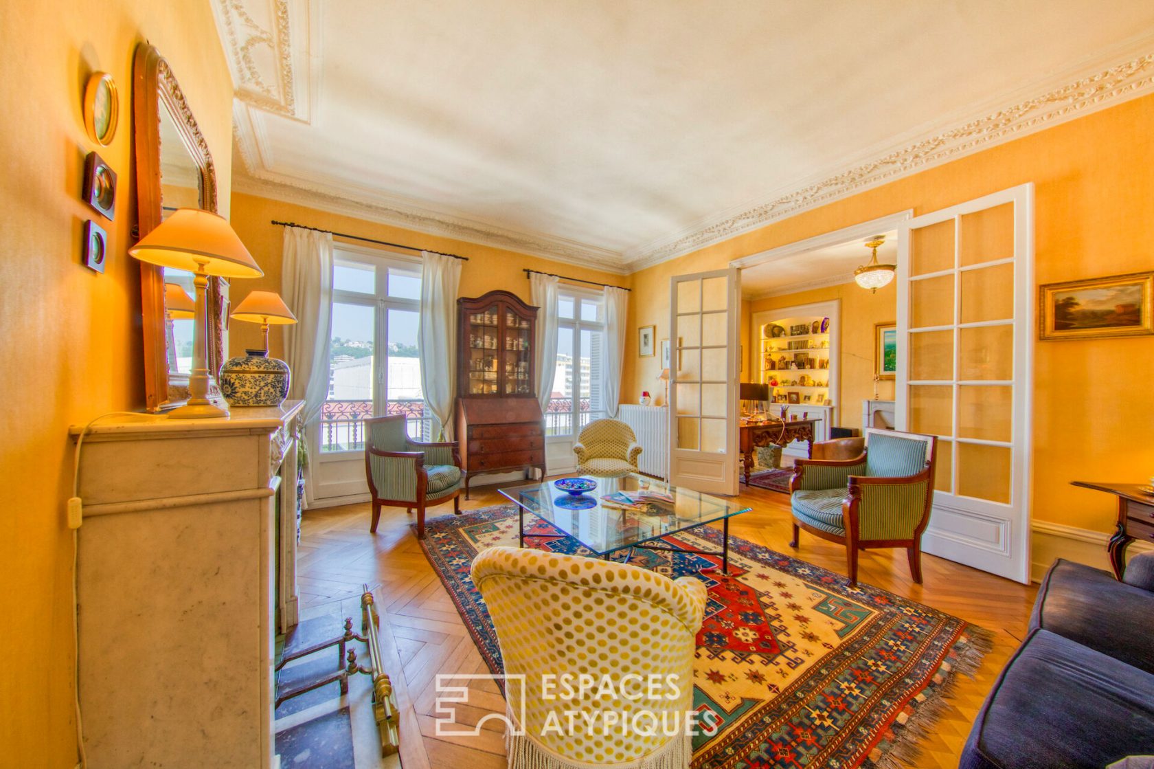 Haussmannian apartment in an exceptional building in the city center