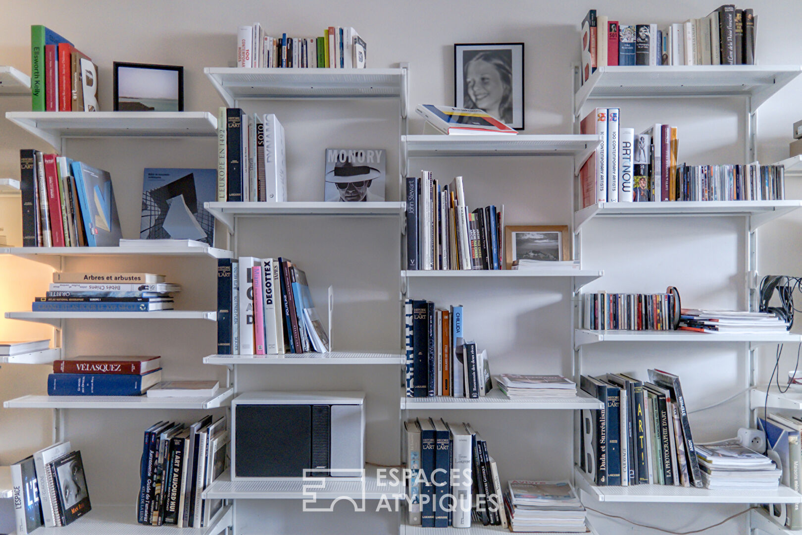 Loft d’architecte non meublé avec balcon et parking