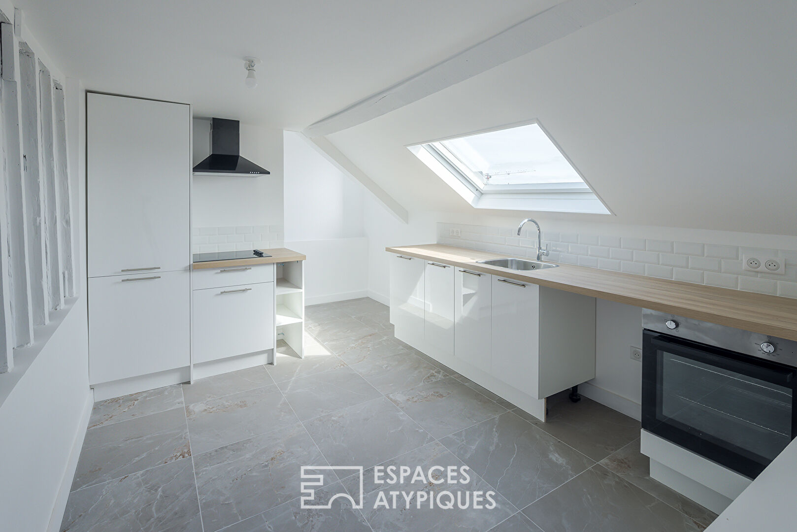 Rare duplex apartment with view and parking