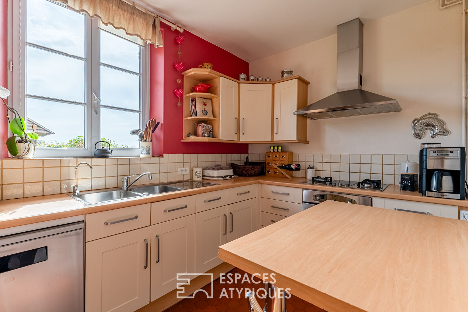 Renovated farmhouse with gîtes, living and business in the heart of the Pays de Bray