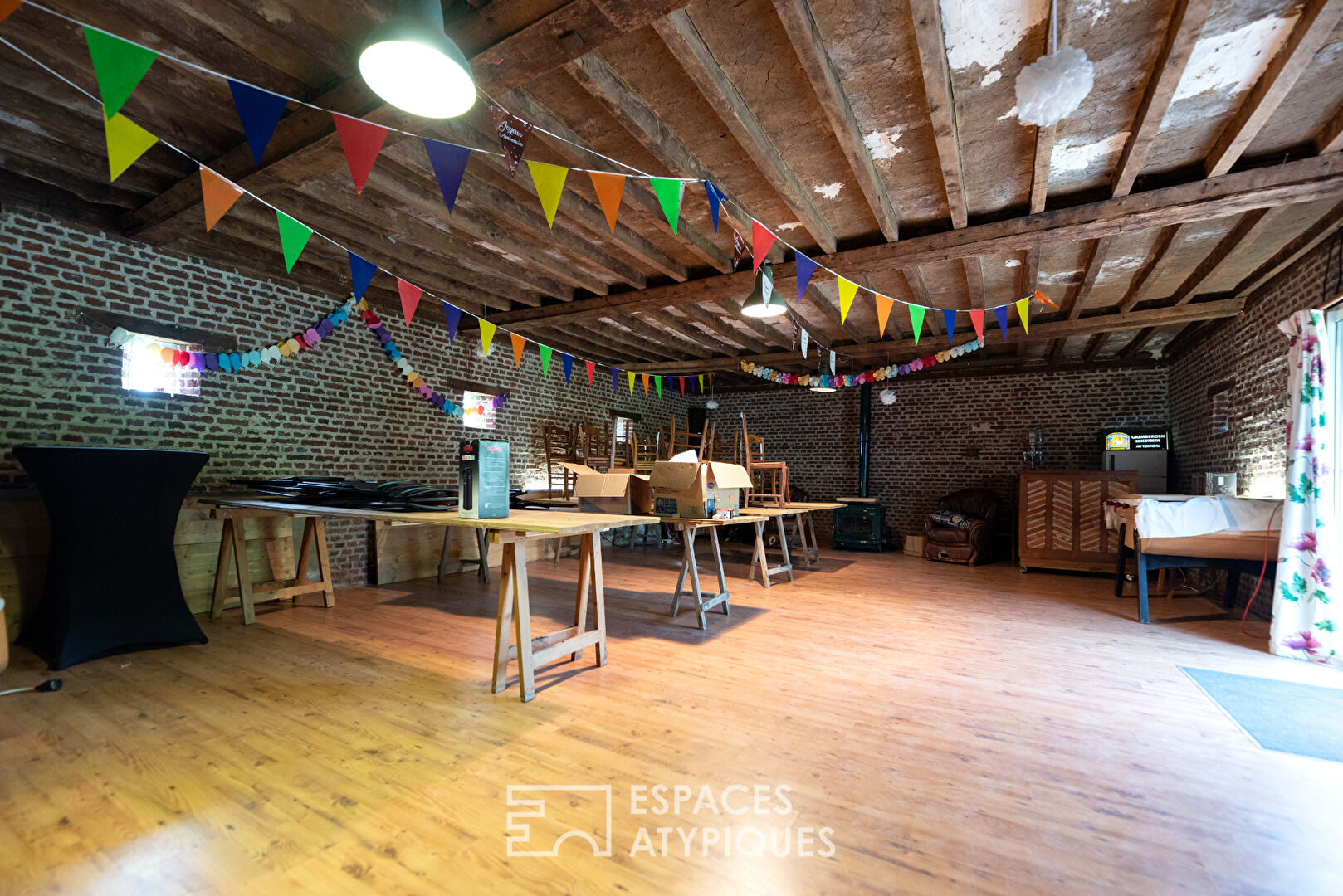 Renovated farmhouse with gîtes, living and business in the heart of the Pays de Bray