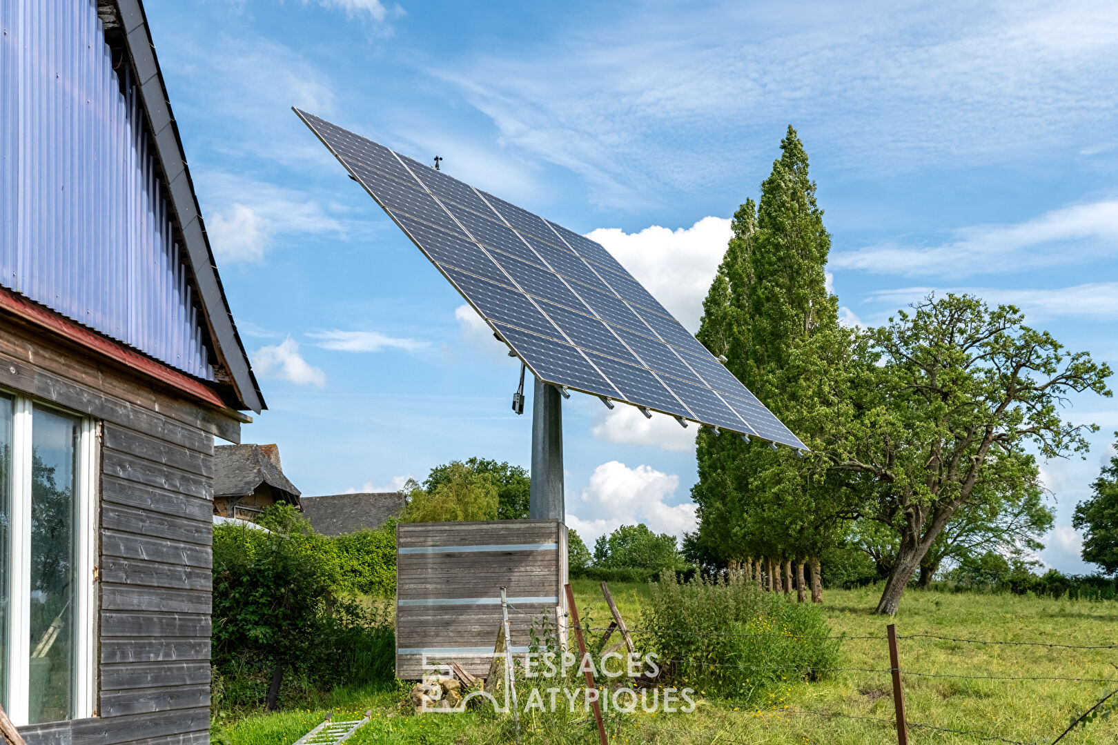 Renovated farmhouse with gîtes, living and business in the heart of the Pays de Bray