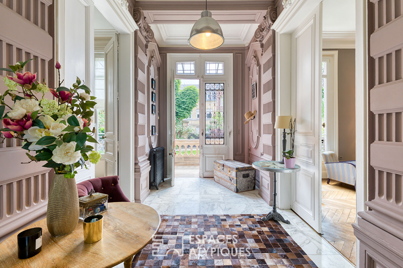 Maison bourgeoise proche de la Seine avec annexe