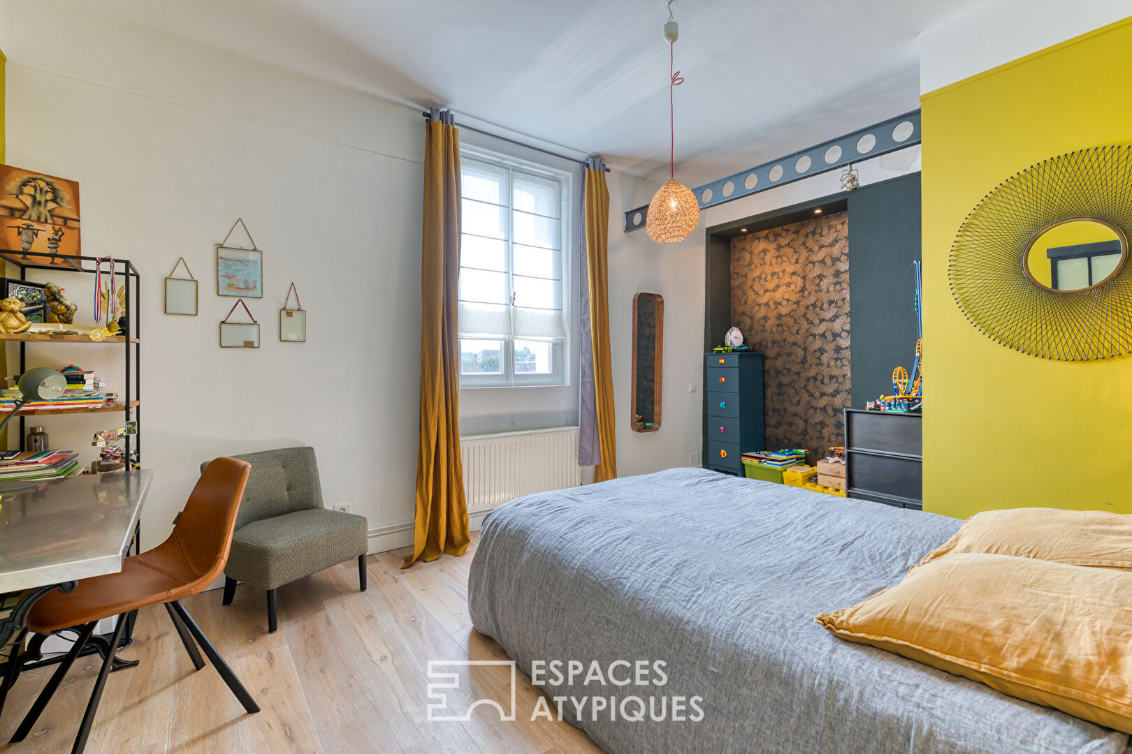 Maison bourgeoise proche de la Seine avec annexe