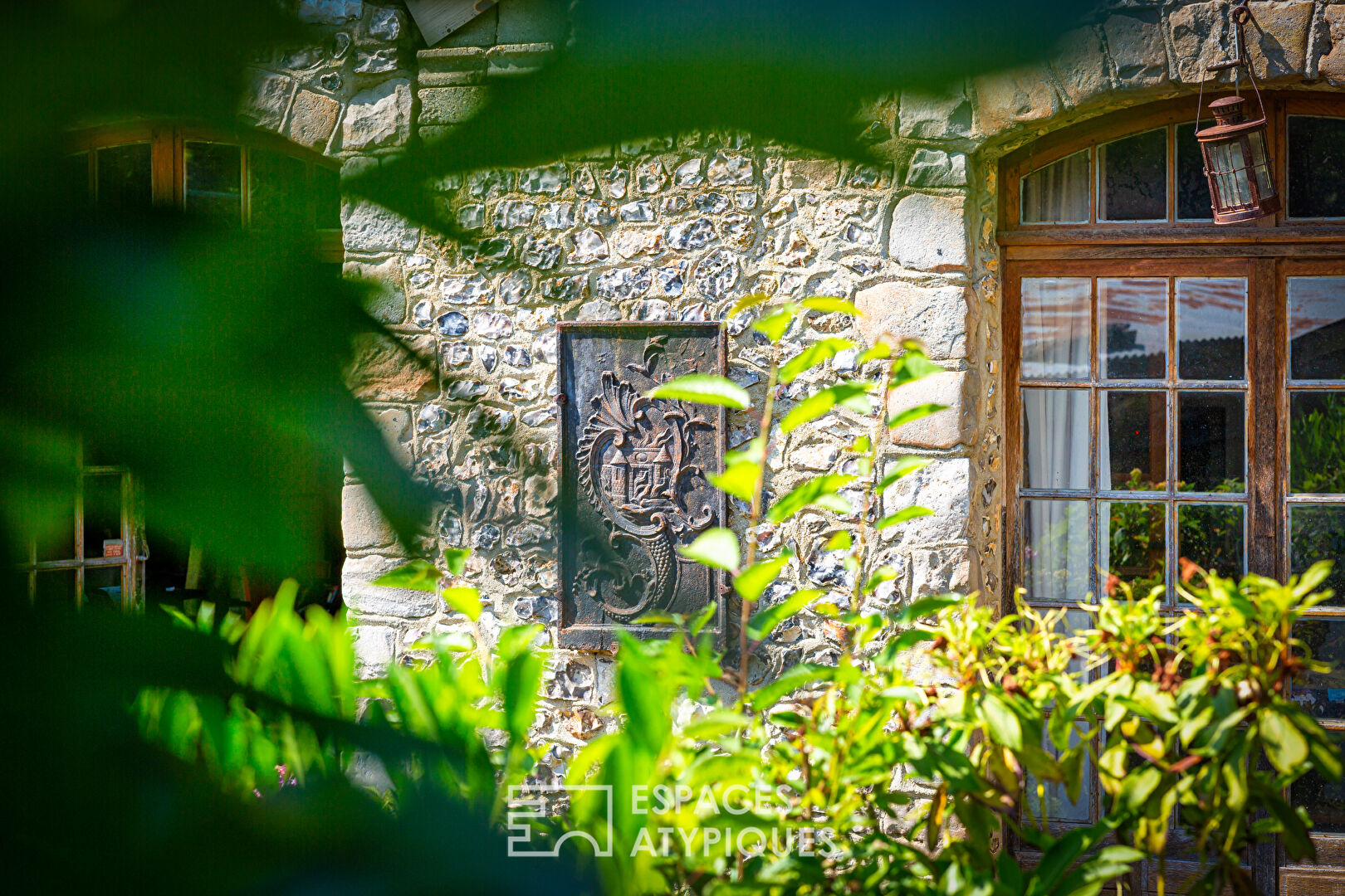 Old chapel rehabilitated with remarkable garden