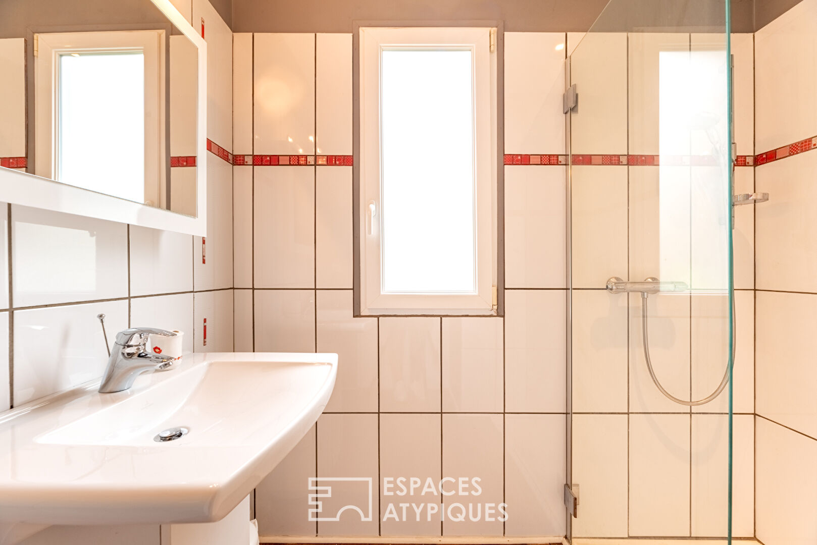 Maison d’architecte en ossature bois avec jardin paysager