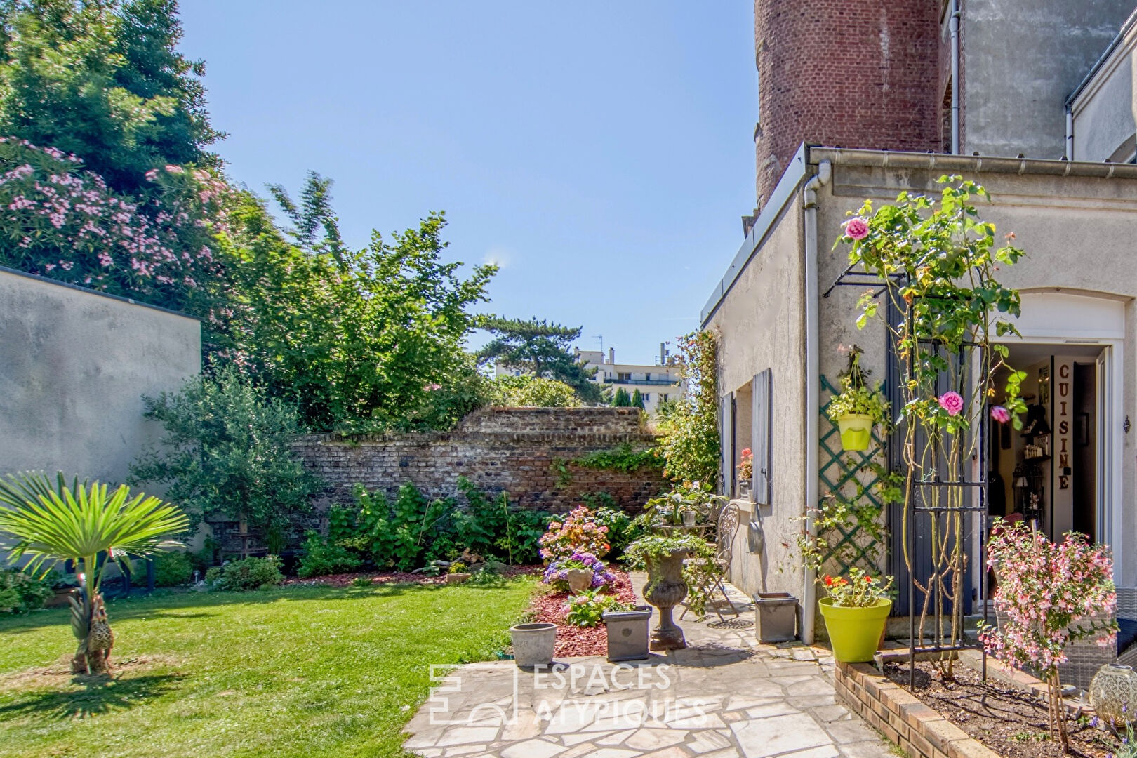 Maison bourgeoise de centre-ville avec jardin à l’ambiance cosy