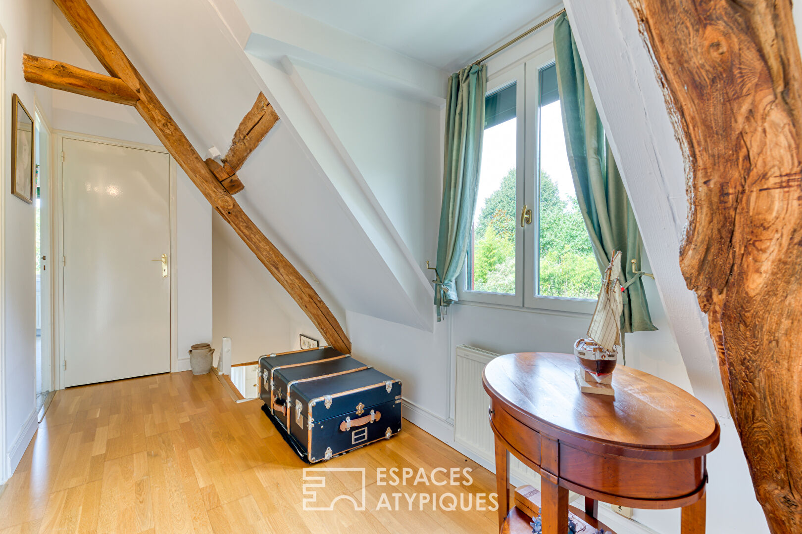 Charmant cottage rénové dans un cadre de verdure