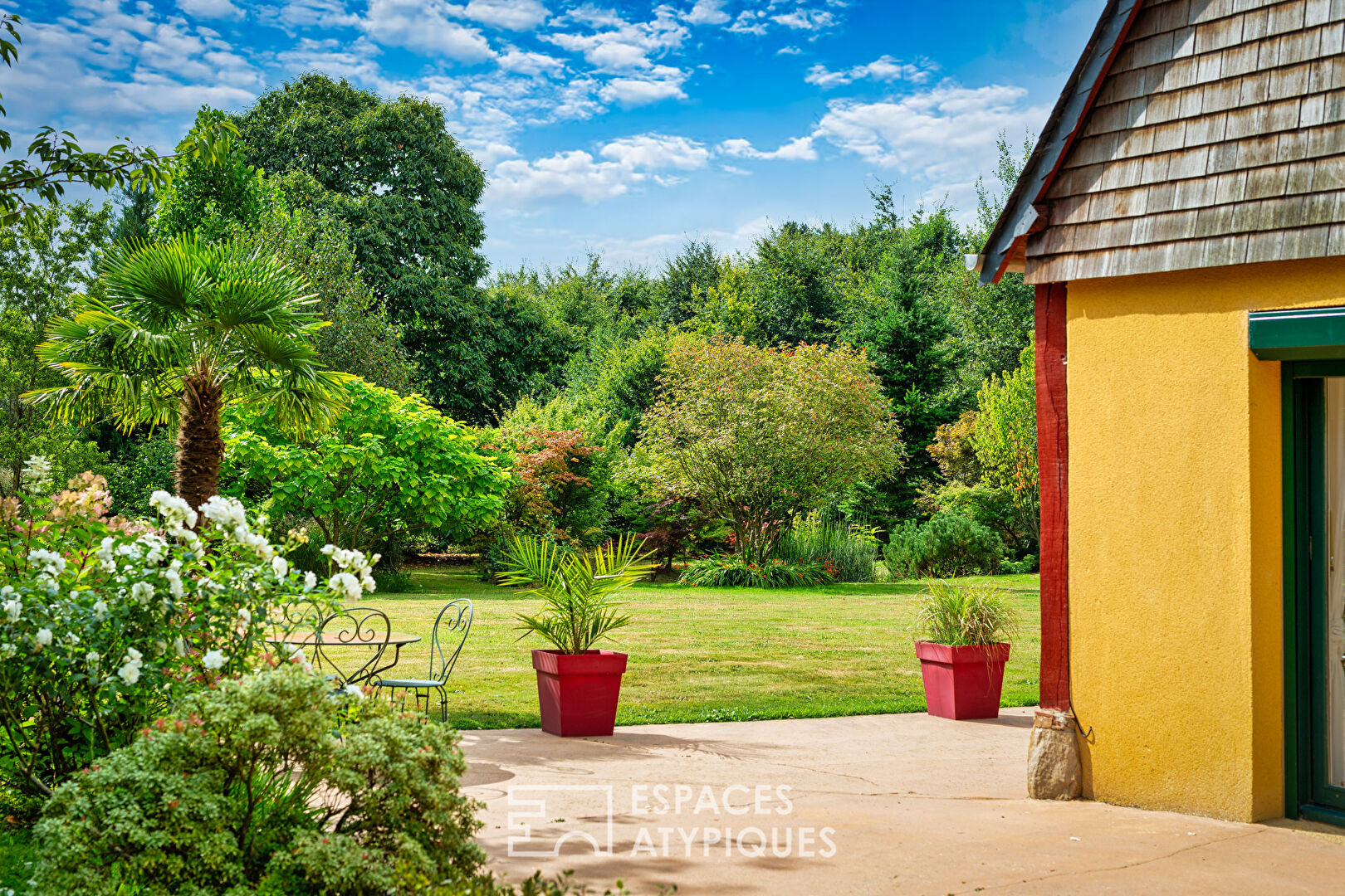 Charmant cottage rénové dans un cadre de verdure