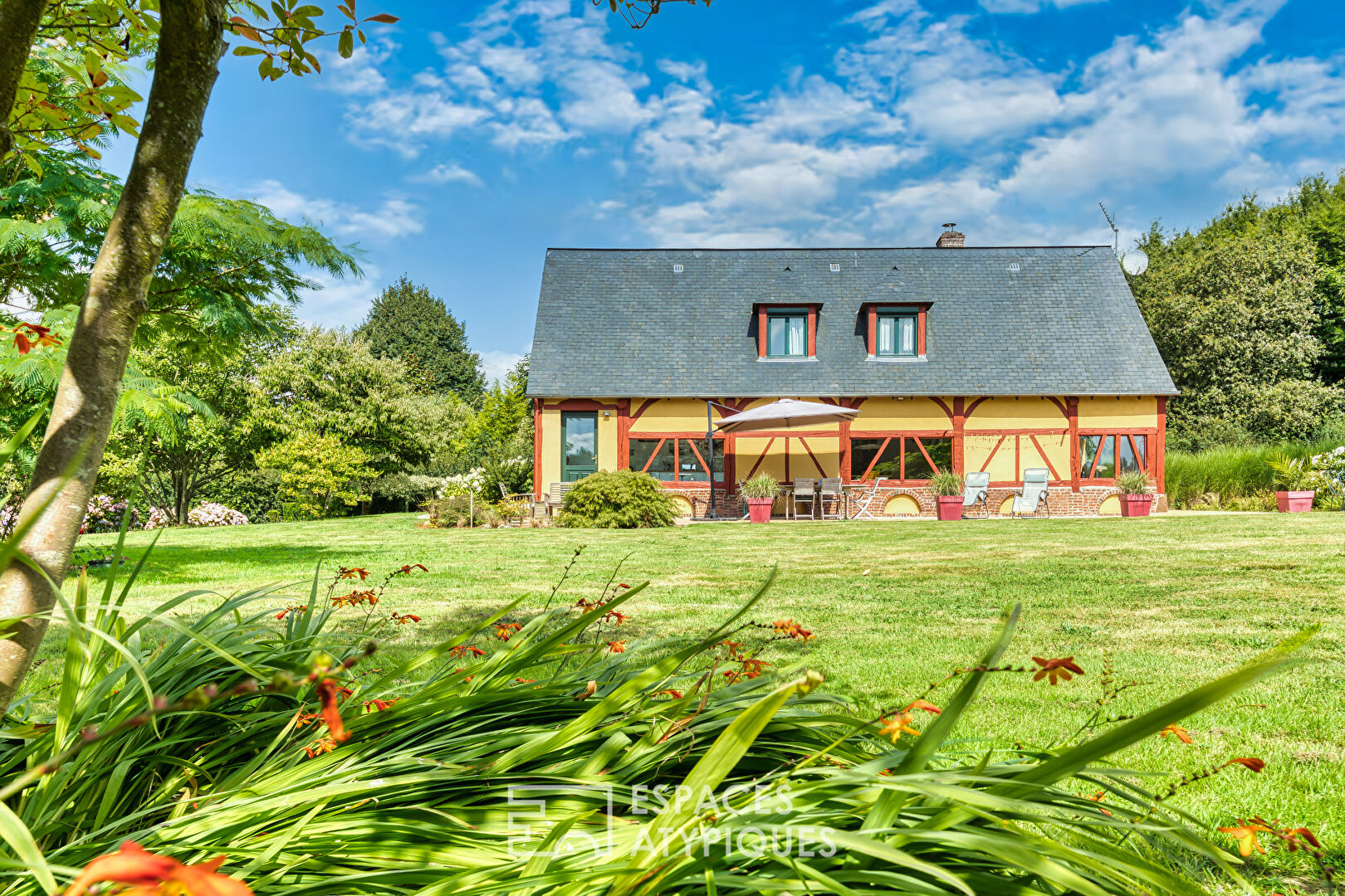 Charmant cottage rénové dans un cadre de verdure