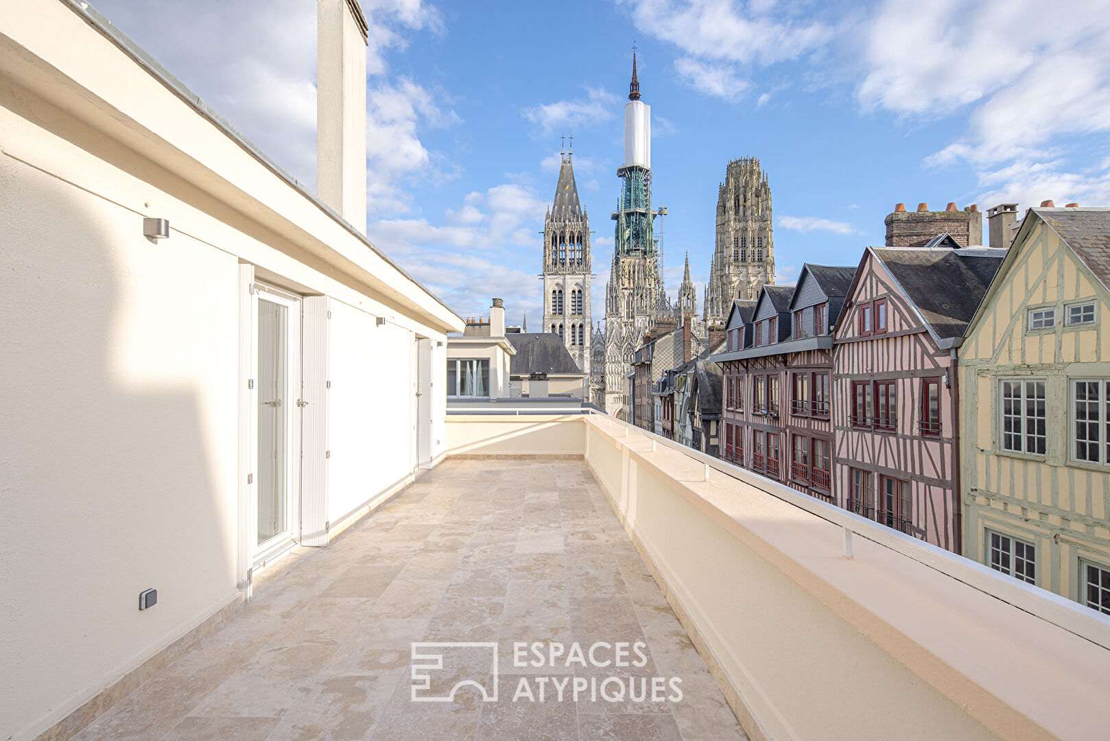 Apartment with view and terrace in the heart of Rouen