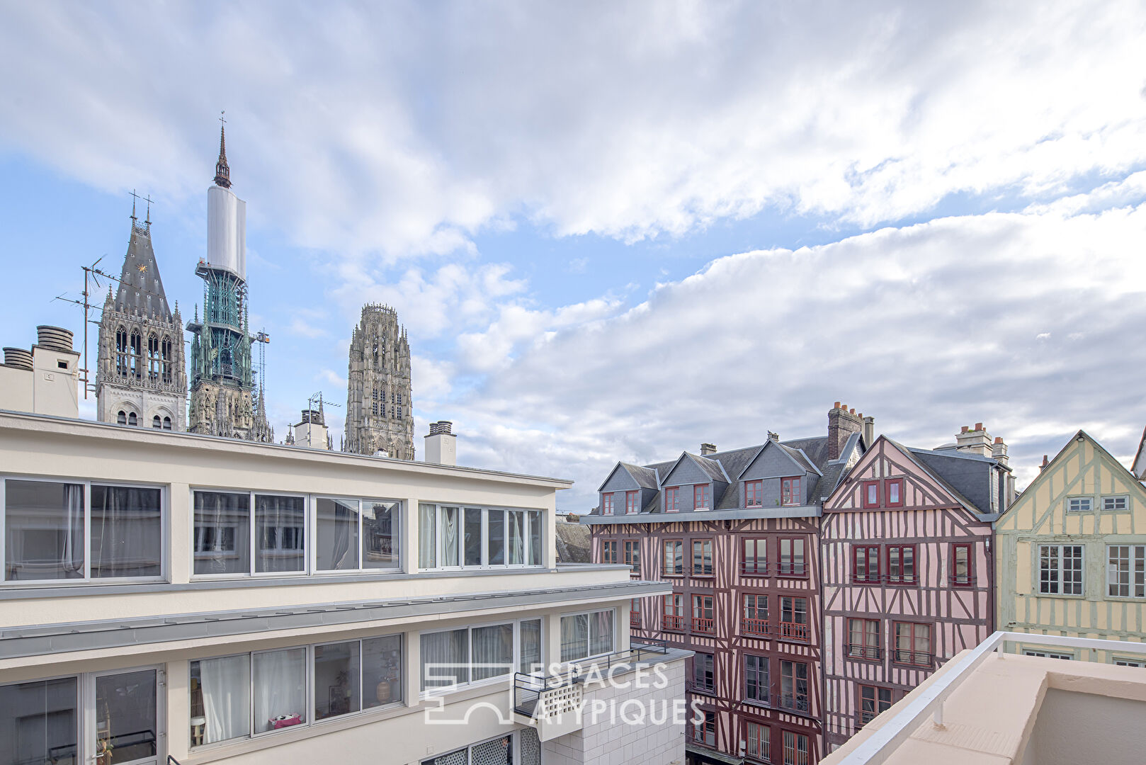 Apartment with view and terrace in the heart of Rouen