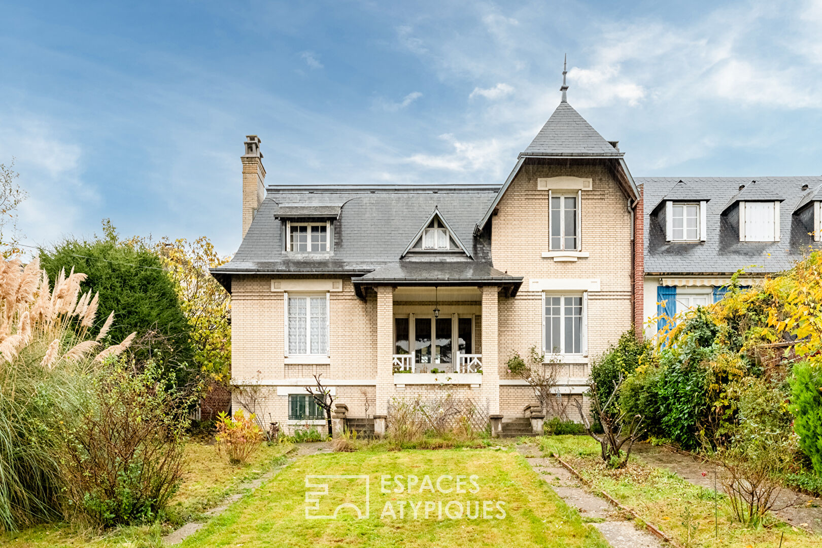 Family architect house from the 1930s