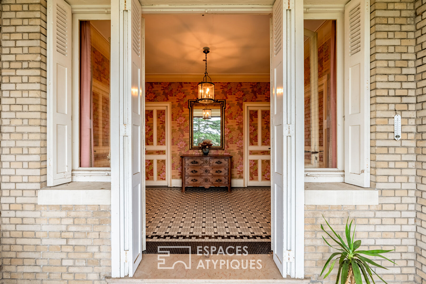 Family architect house from the 1930s