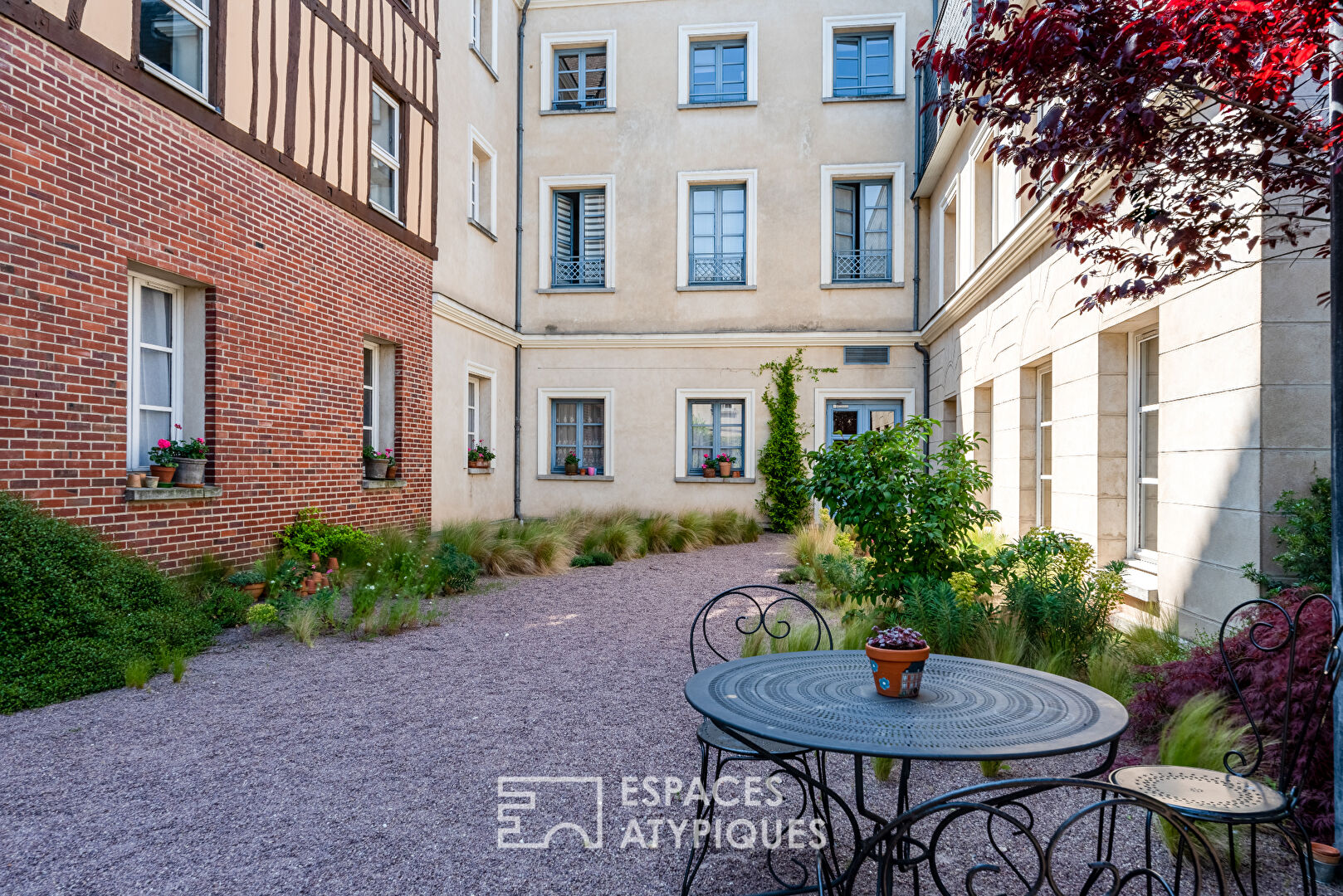 Appartement sous combles avec vue sur Saint Maclou