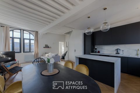 Furnished and renovated duplex in the heart of a historic district