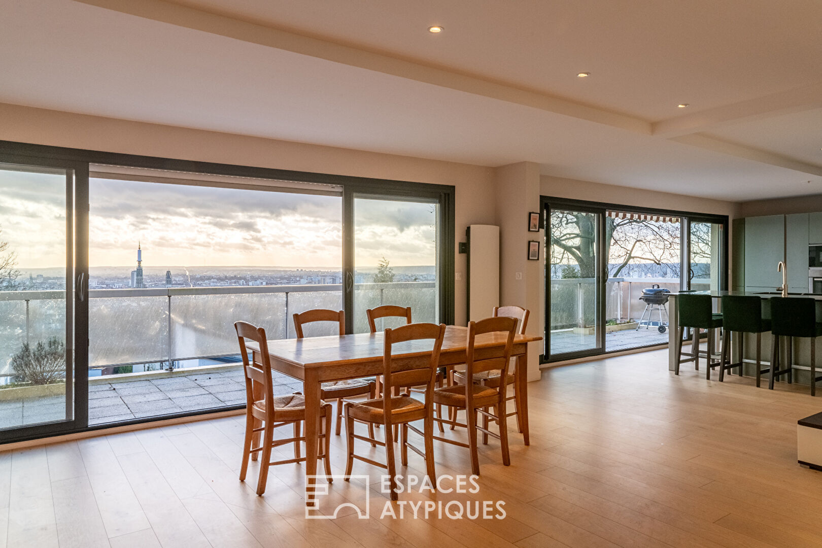Appartement avec terrasse et vue à 180° sur Rouen