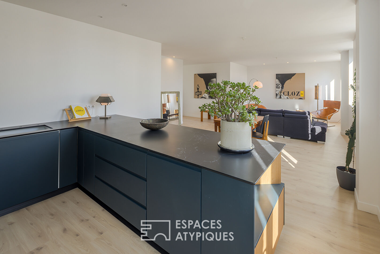 Apartment in a former school in the Jouvenet district