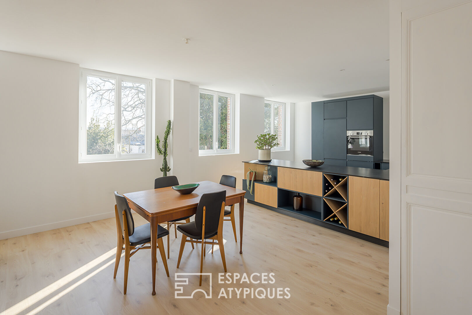 Apartment in a former school in the Jouvenet district
