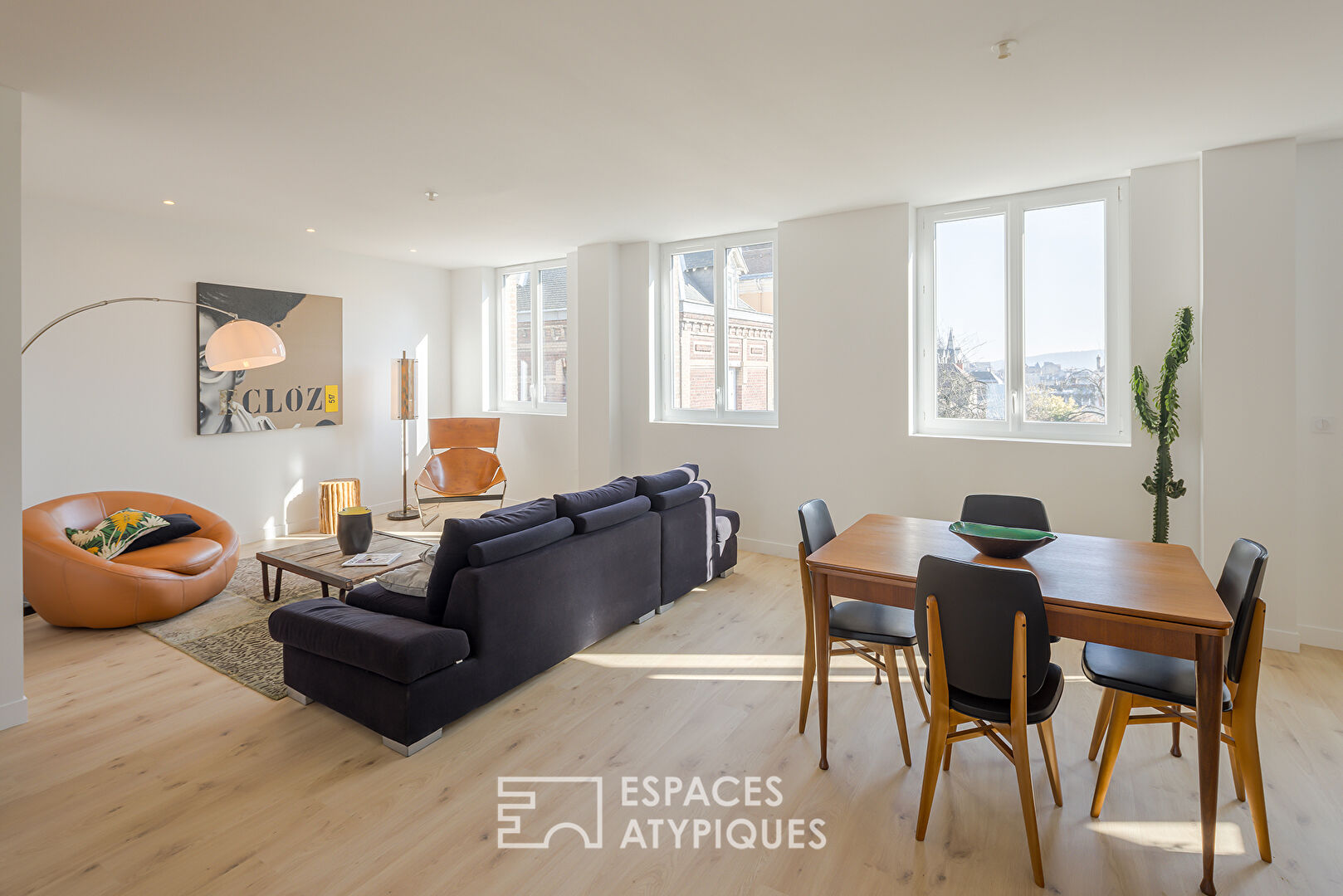 Apartment in a former school in the Jouvenet district