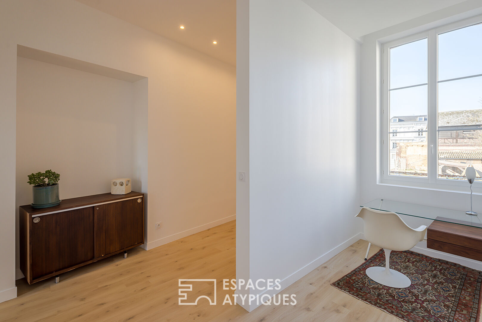 Apartment in a former school in the Jouvenet district