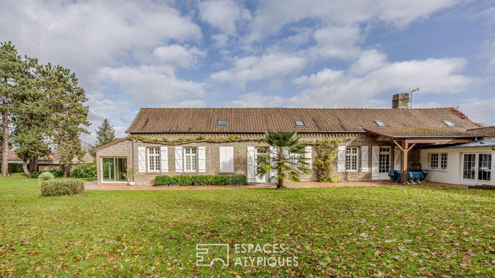 Elégante longère rénovée en bord de forêt de Crécy