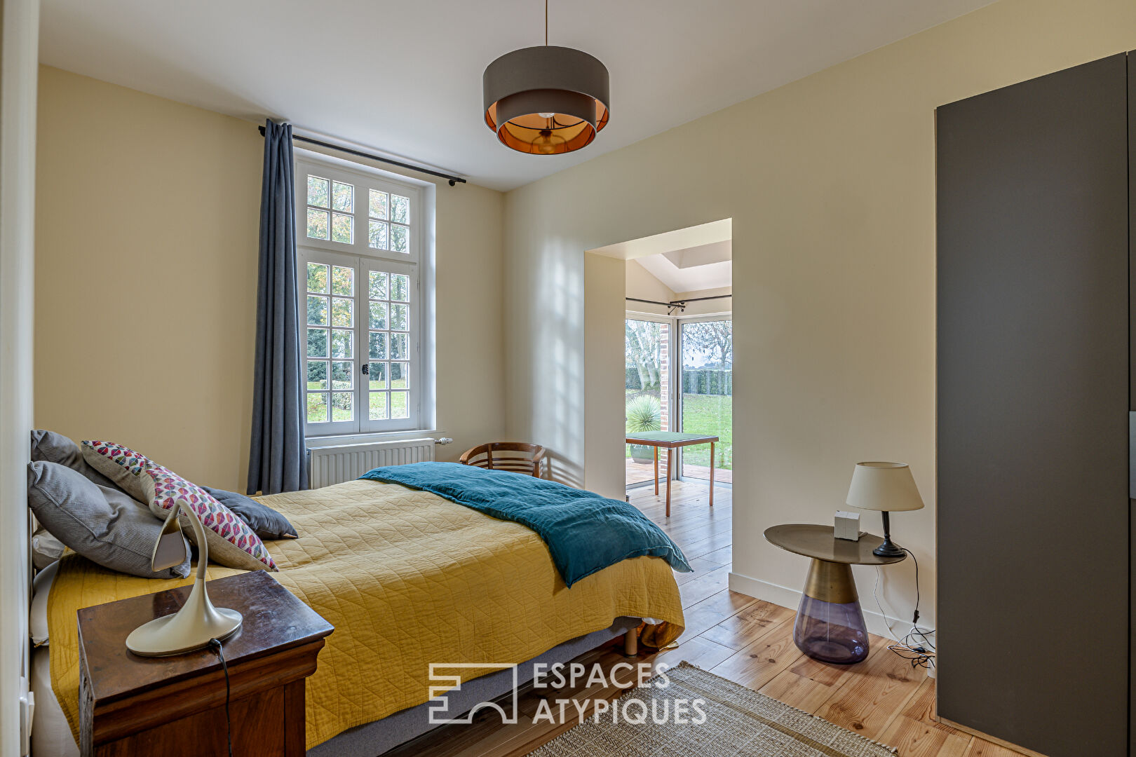 Elégante longère rénovée en bord de forêt de Crécy