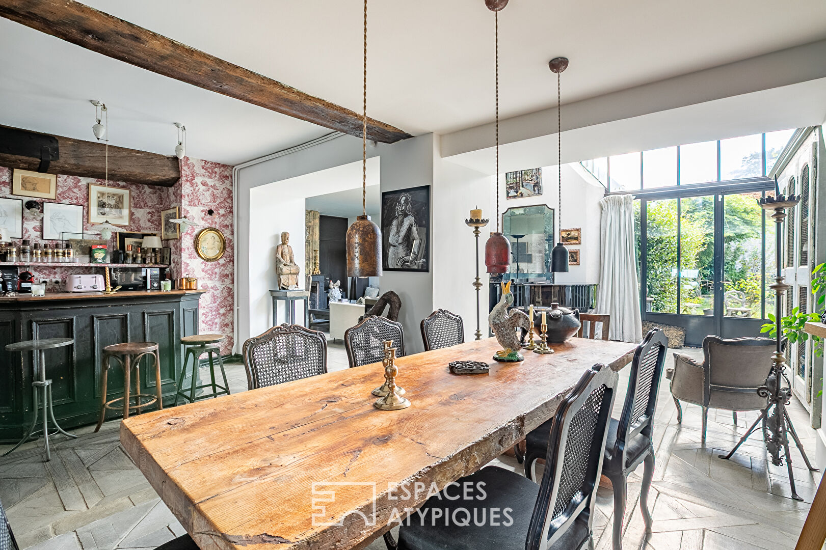 Elégante maison de famille avec jardin et maison d’amis au coeur de Senlis