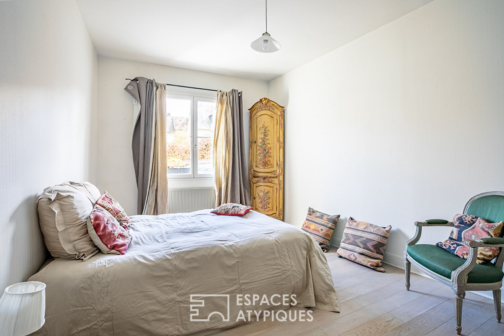 Elégante maison de famille avec jardin et maison d’amis au coeur de Senlis