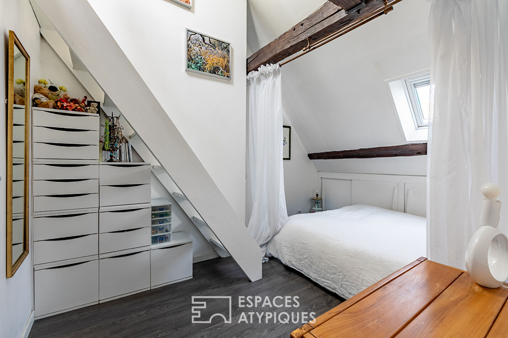 Appartement de style contemporain avec vue en coeur historique de Senlis