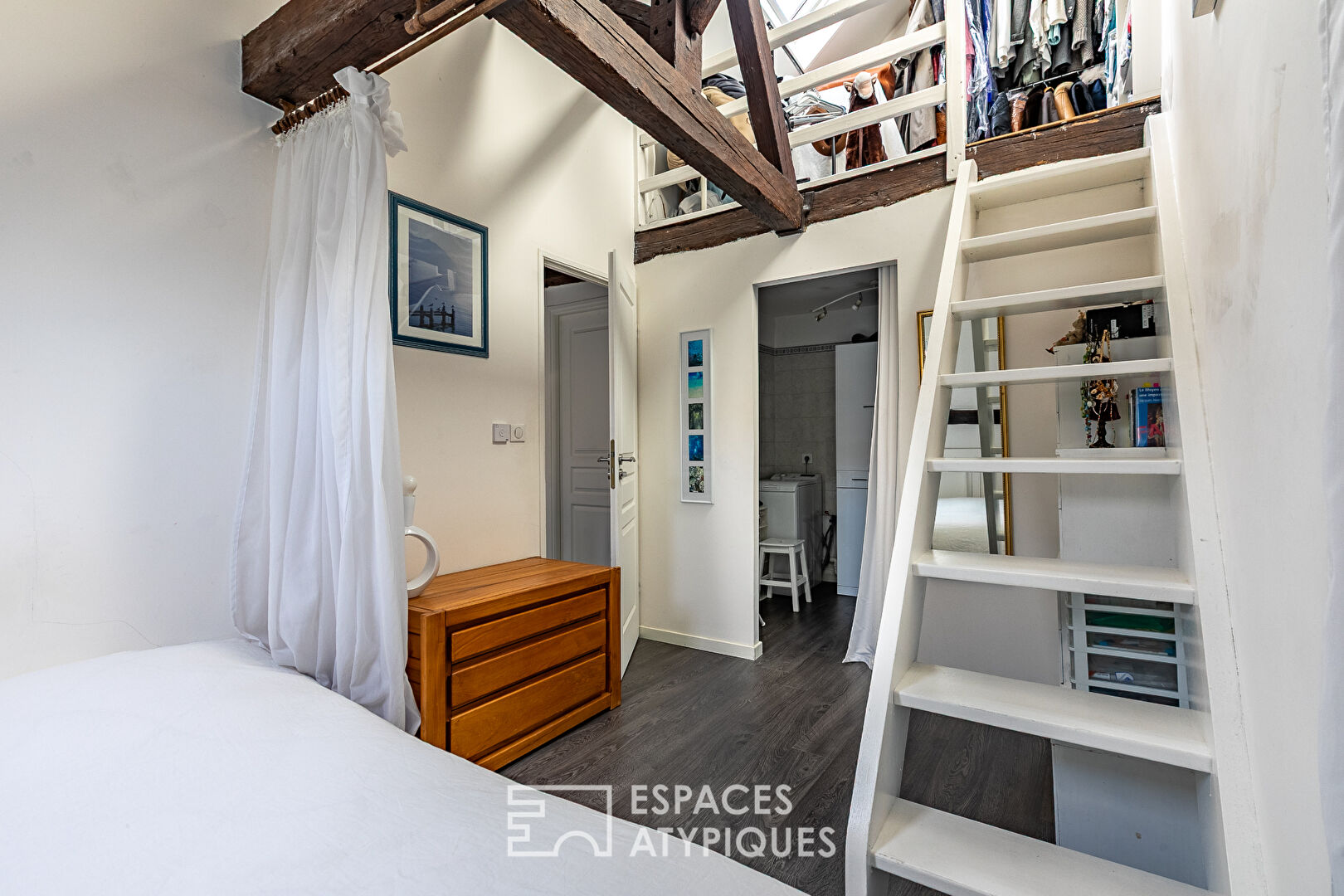 Appartement de style contemporain avec vue en coeur historique de Senlis