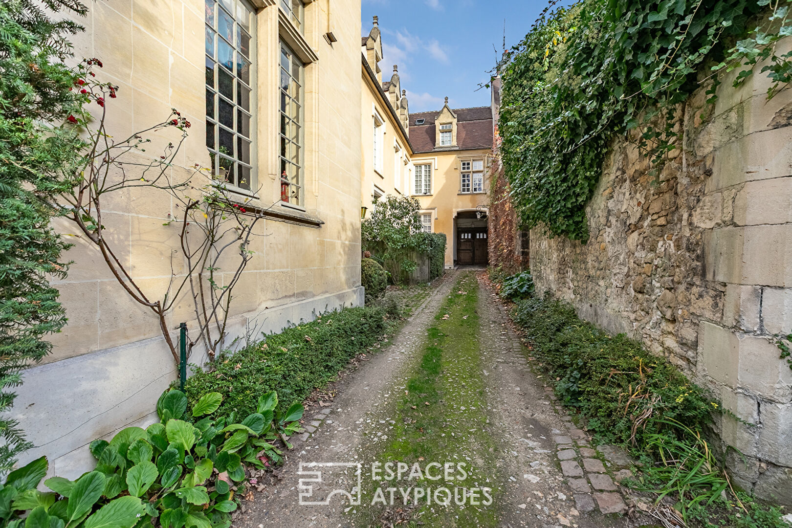 Appartement de style contemporain avec vue en coeur historique de Senlis