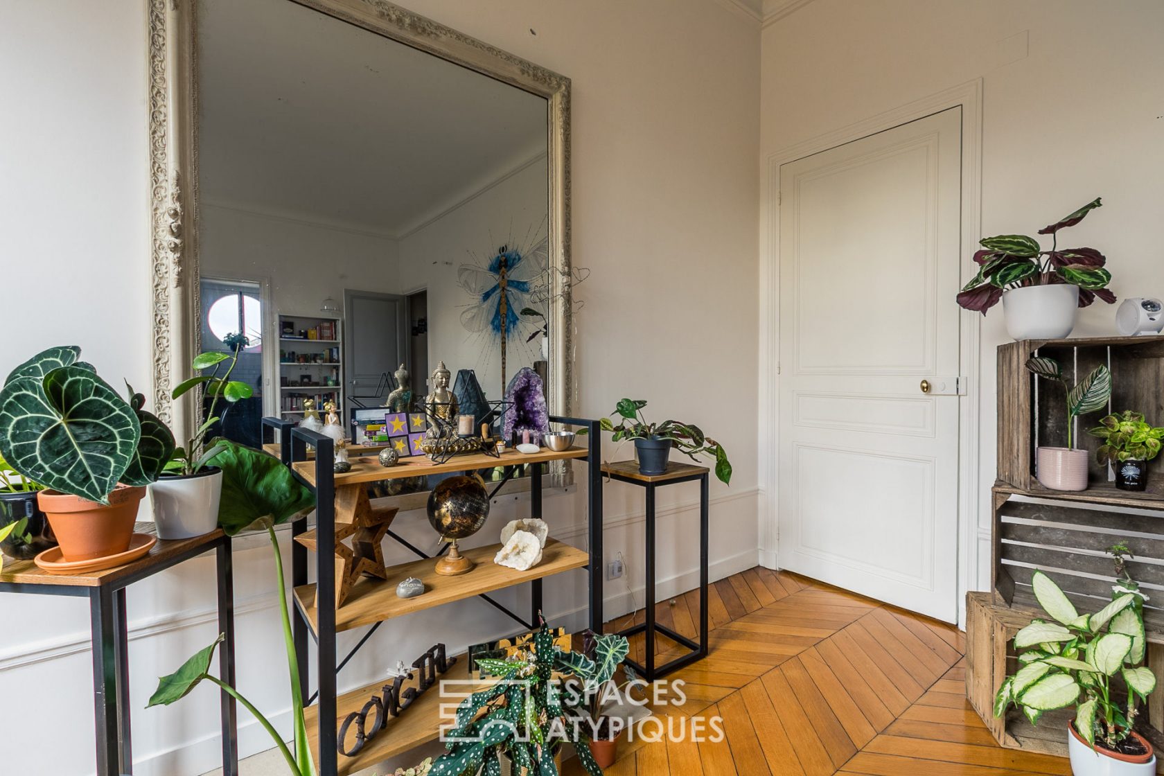 L’élégant – Appartement Haussmannien dans un lieu historique prestigieux