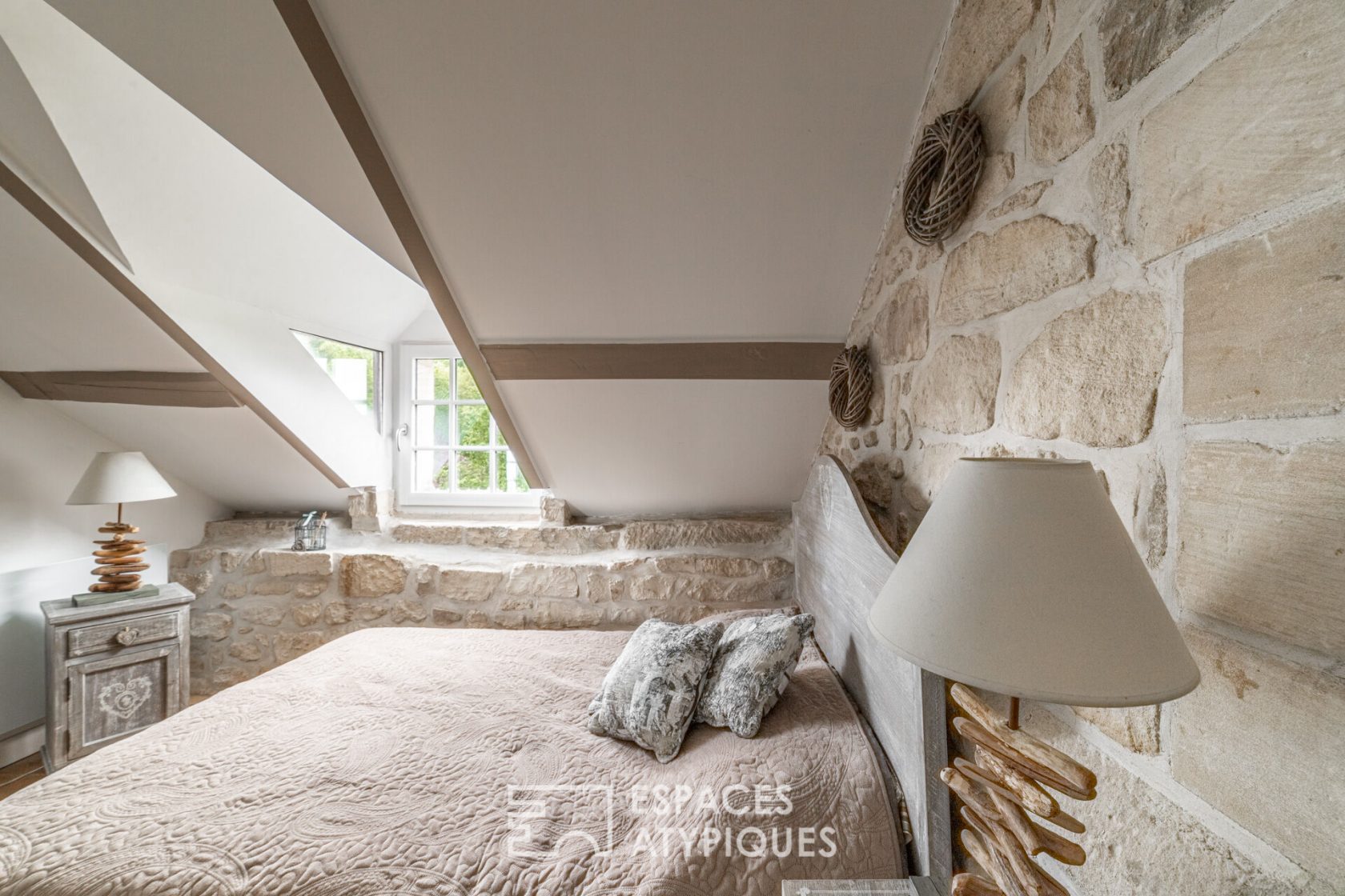 Charme et volupté – Abbaye du Xième siècle entièrement rénovée aux environs de Chantilly
