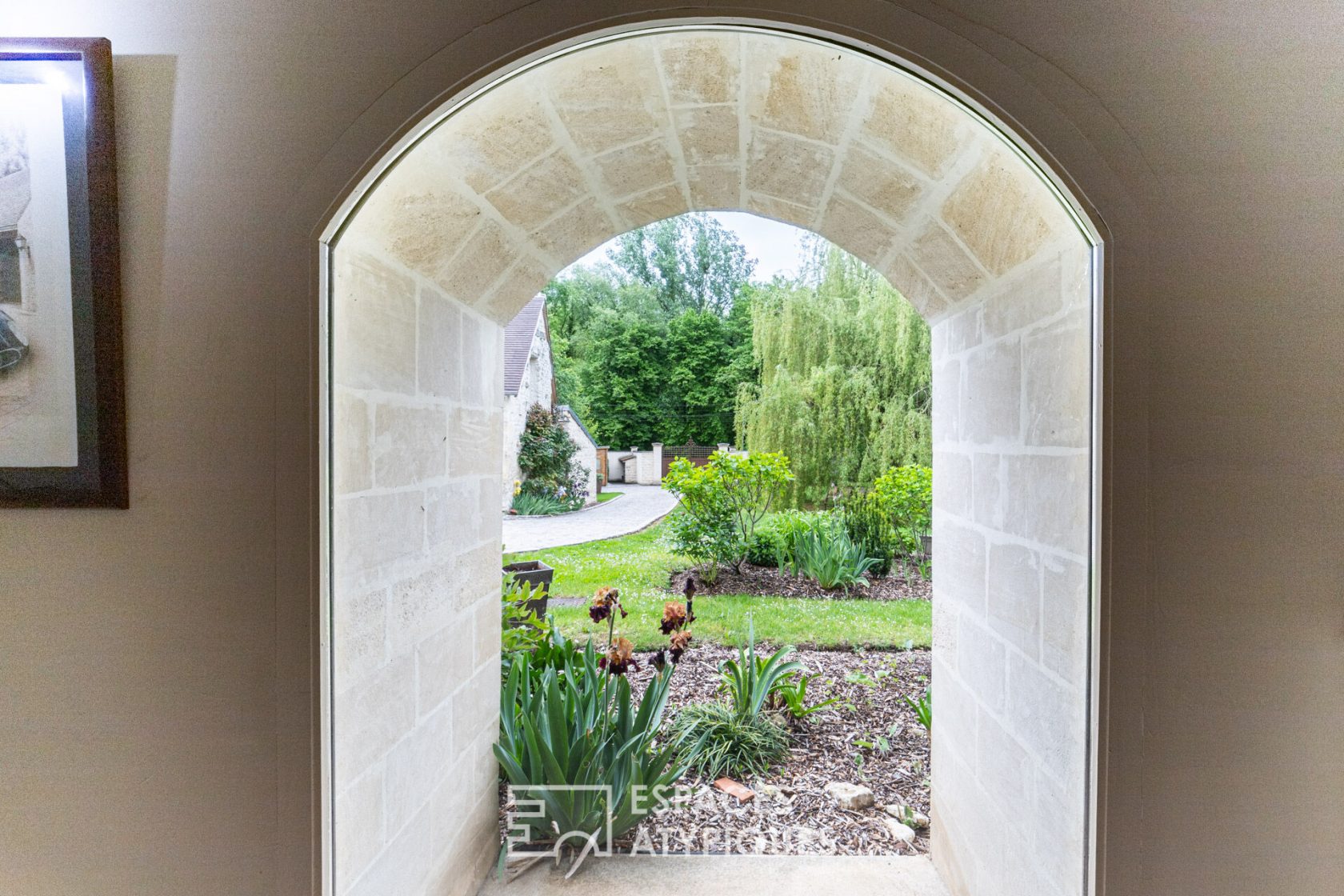 Charme et volupté – Abbaye du Xième siècle entièrement rénovée aux environs de Chantilly