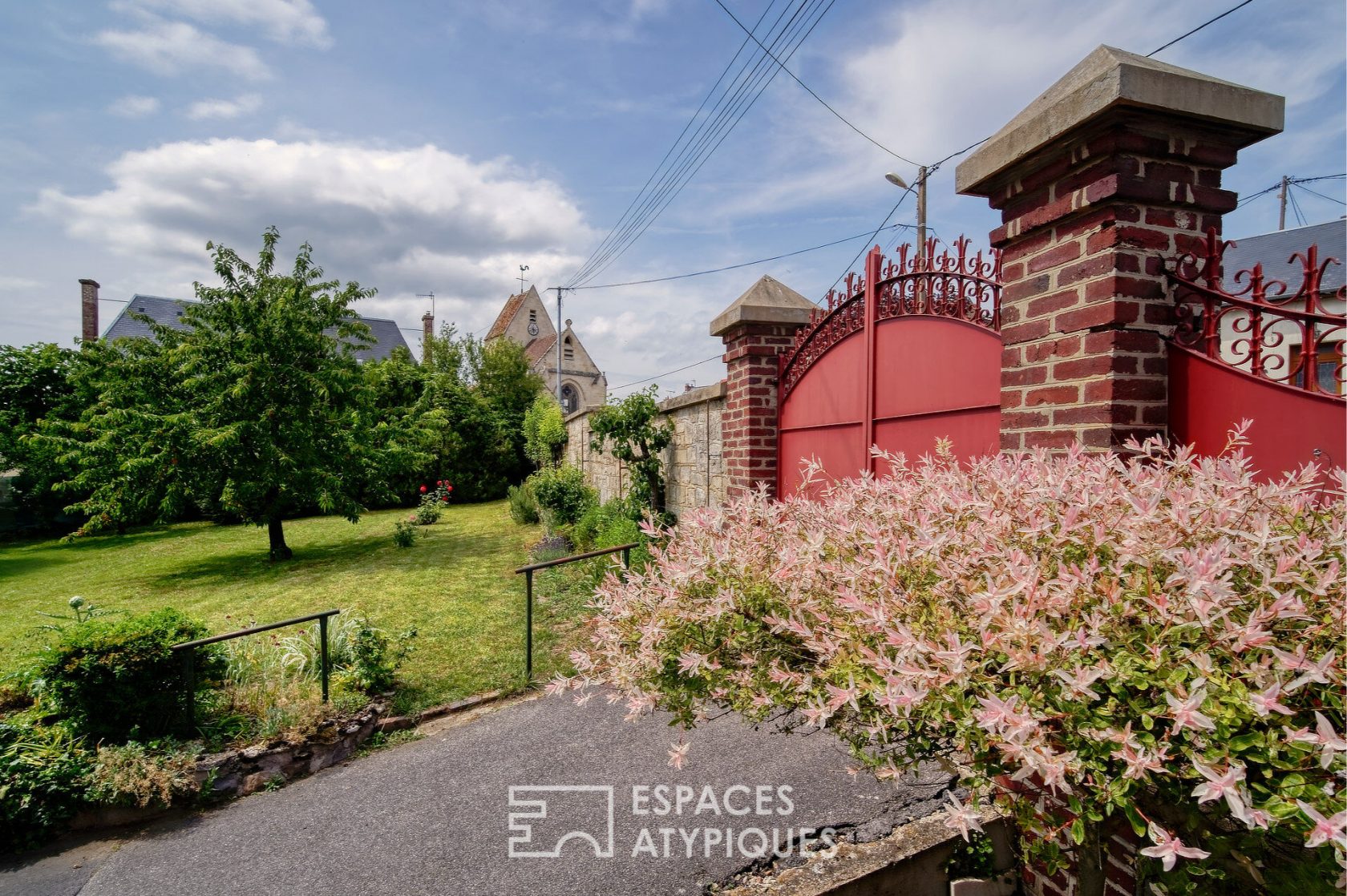 The welcoming – renovated bourgeois house near Soissons