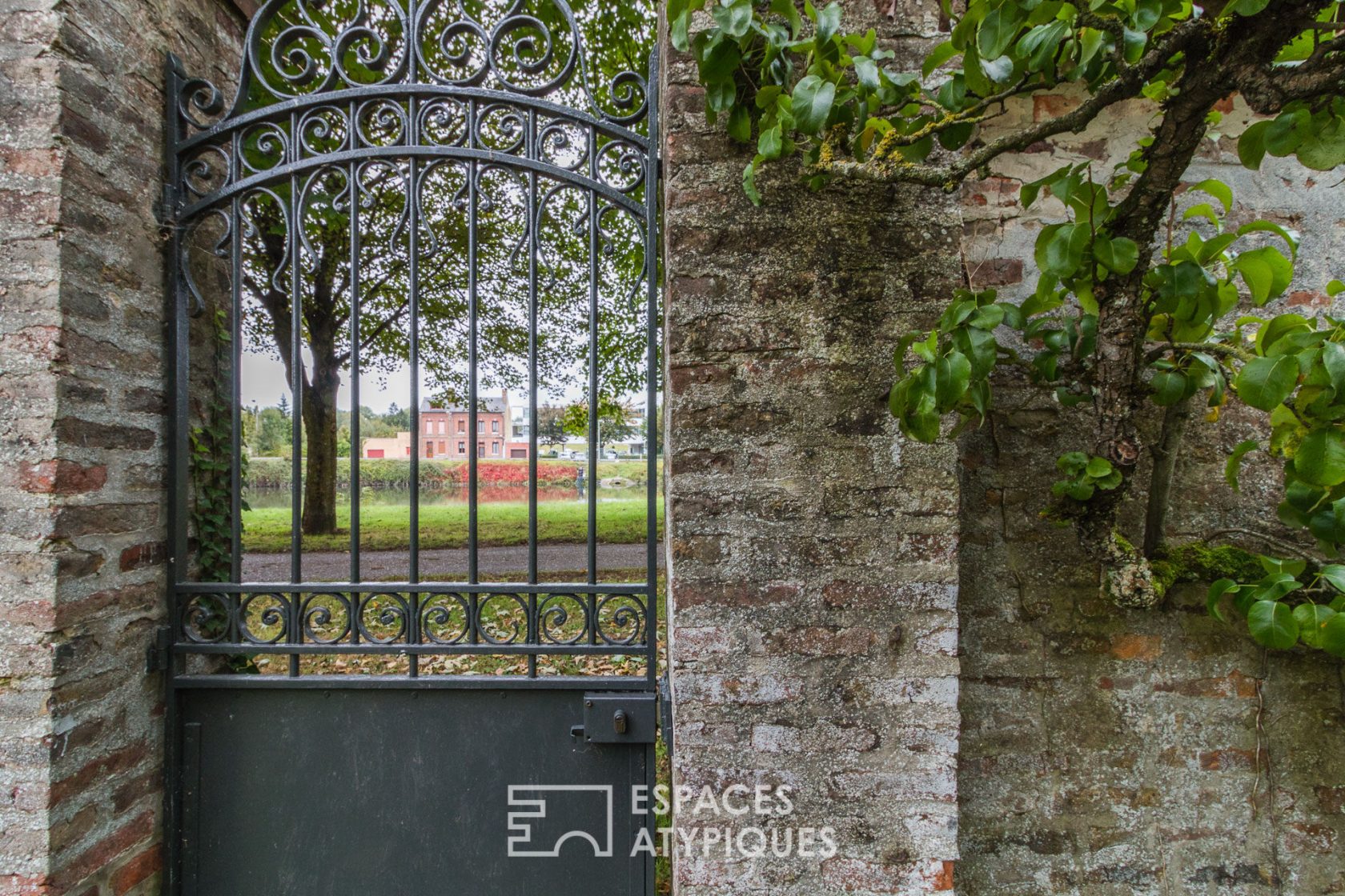 La Majestueuse – Maison de Maître sur le chemin du halage