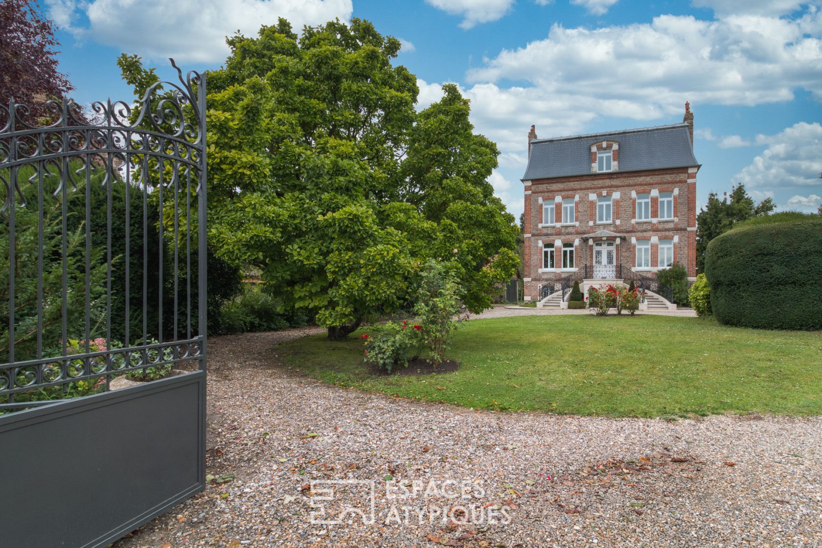 La Majestueuse – Maison de Maître sur le chemin du halage