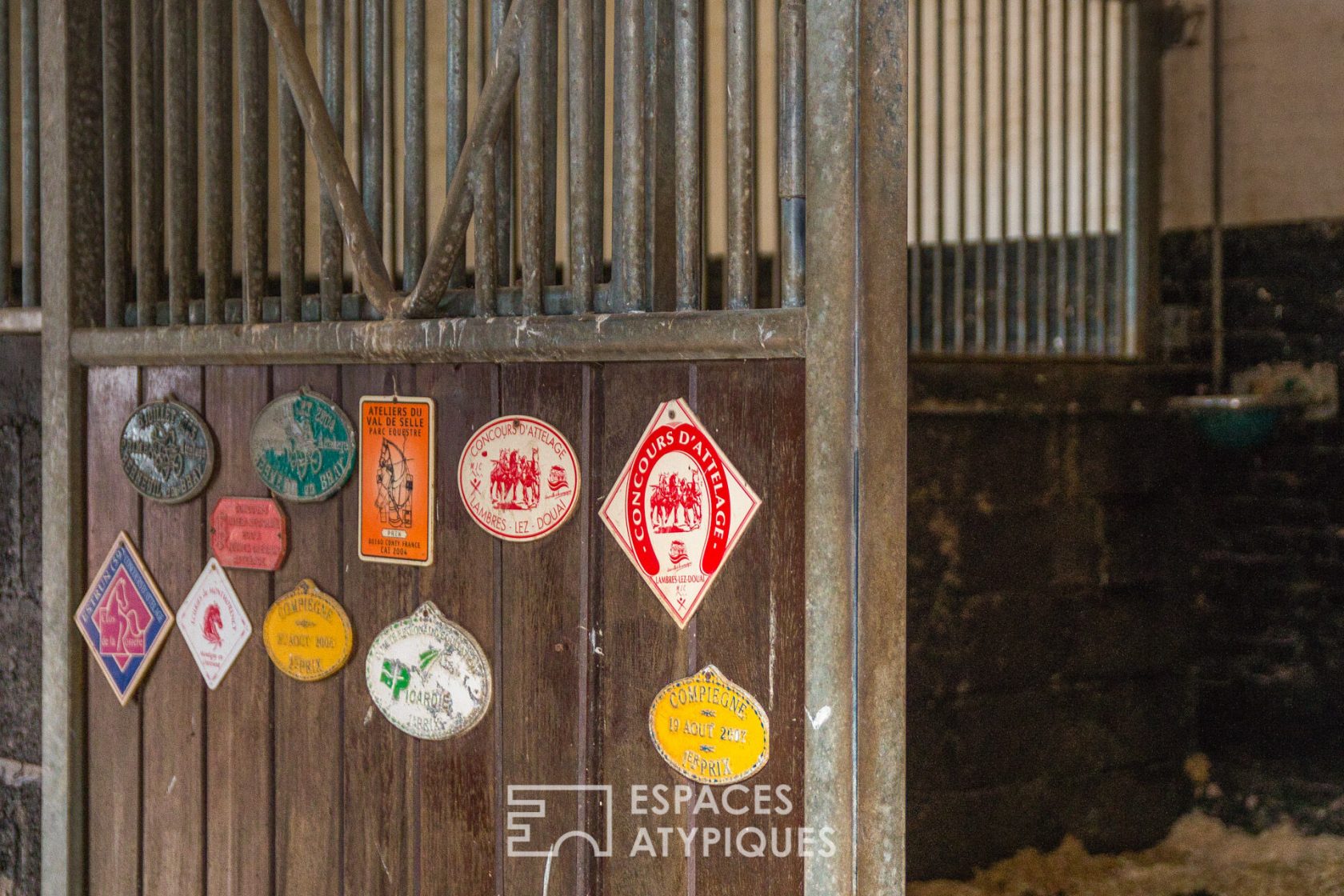 L’Harmonie – family property in the heart of a one hectare park and its equestrian facilities