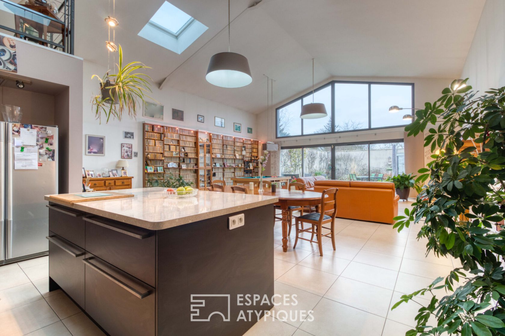 Exceptional: spacious family loft of 330 sqm at the gates of downtown Amiens