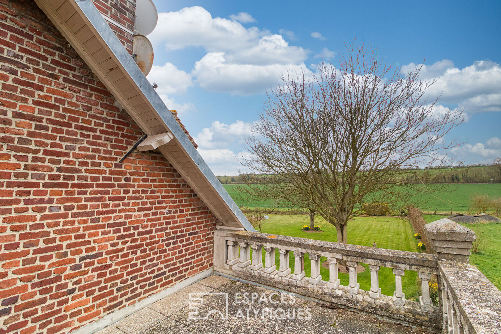 Peaceful – House open to nature