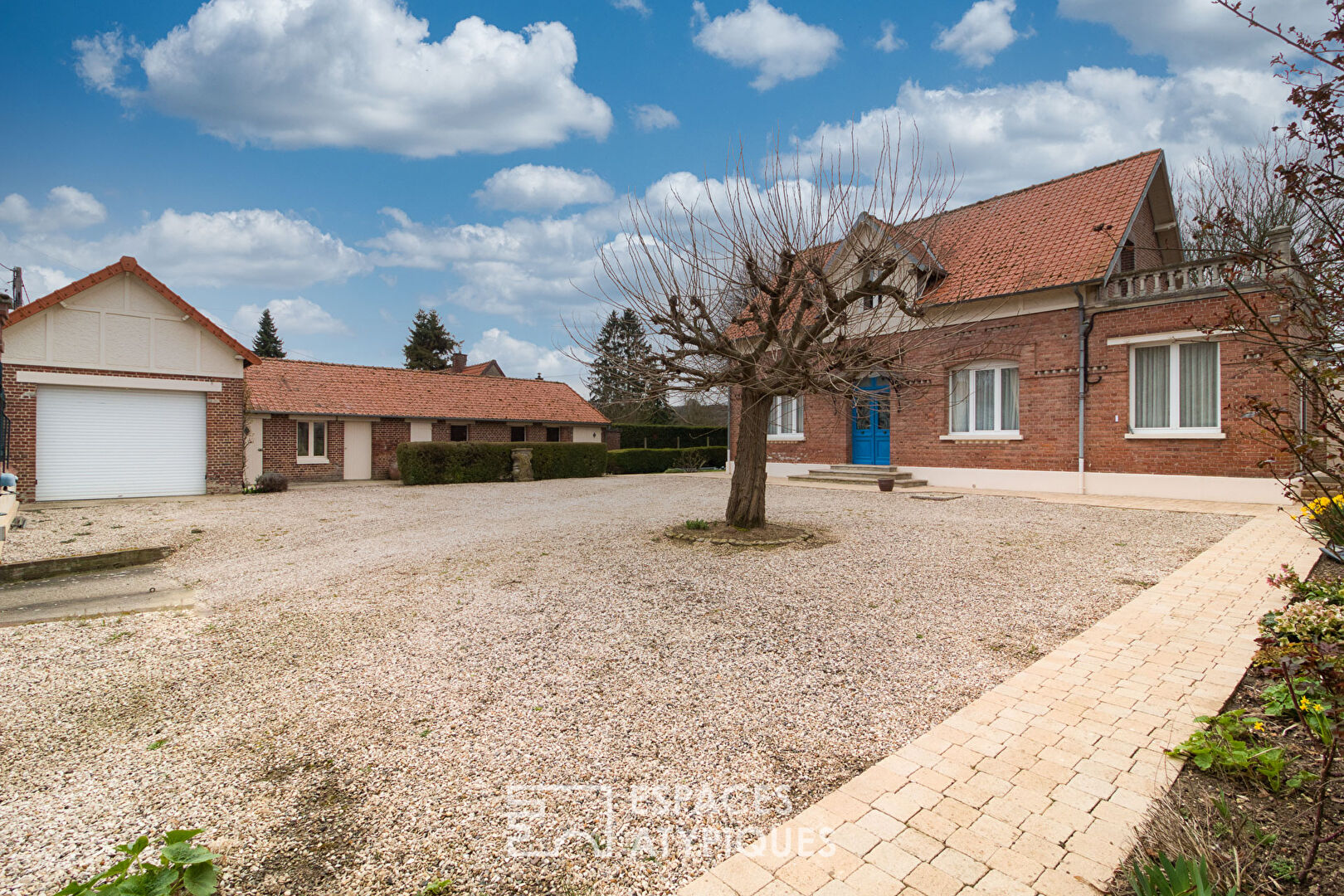 Peaceful – House open to nature
