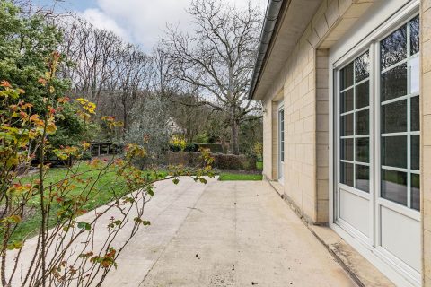 1967 – Maison de famille en pierre  de Saint Maximin