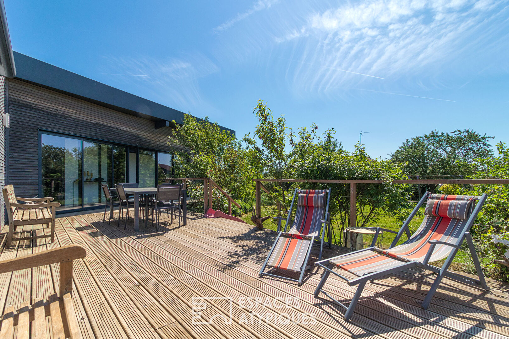 Life style -Ravissante maison traditionnelle avec extension contemporaine à ossature bois
