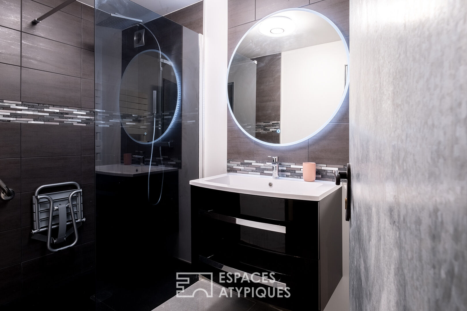 A holiday feeling: beautiful family home with swimming pool at the gates of Amiens