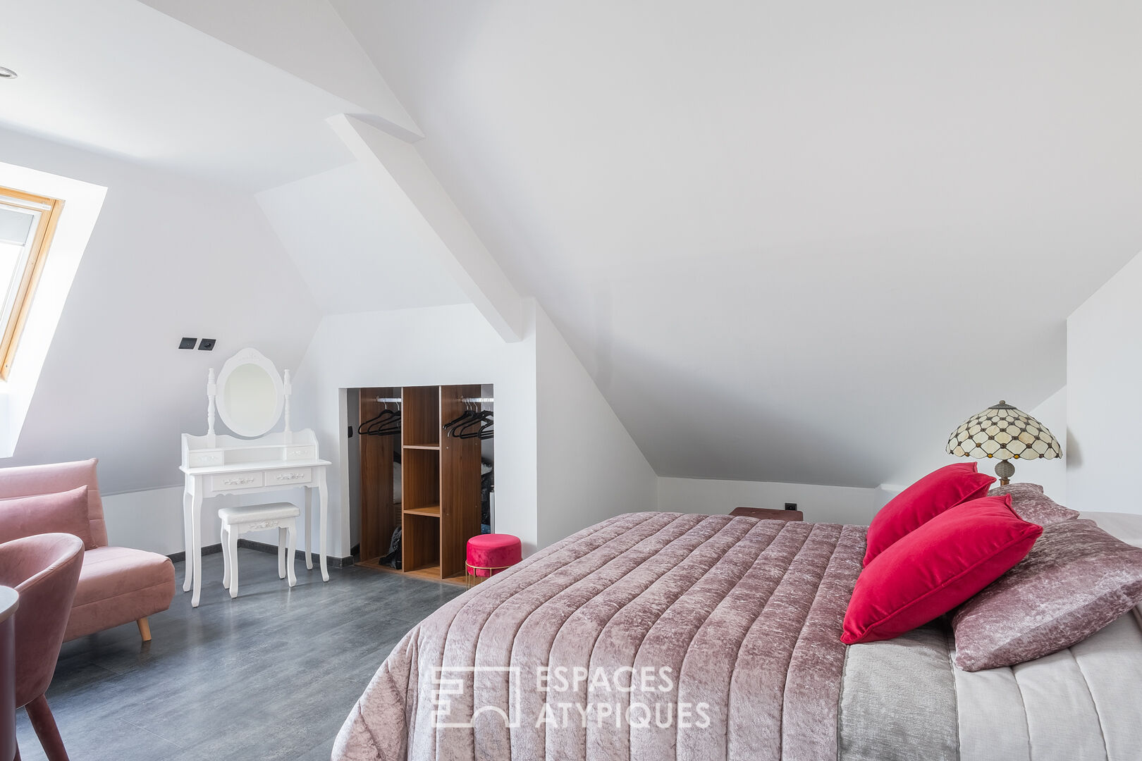 A holiday feeling: beautiful family home with swimming pool at the gates of Amiens