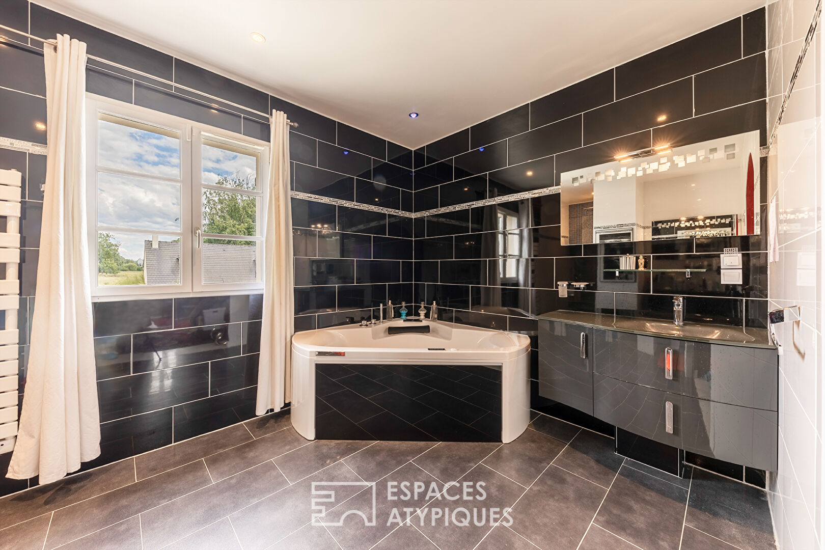 La Maison du Bonheur – Belle villa de charme au calme