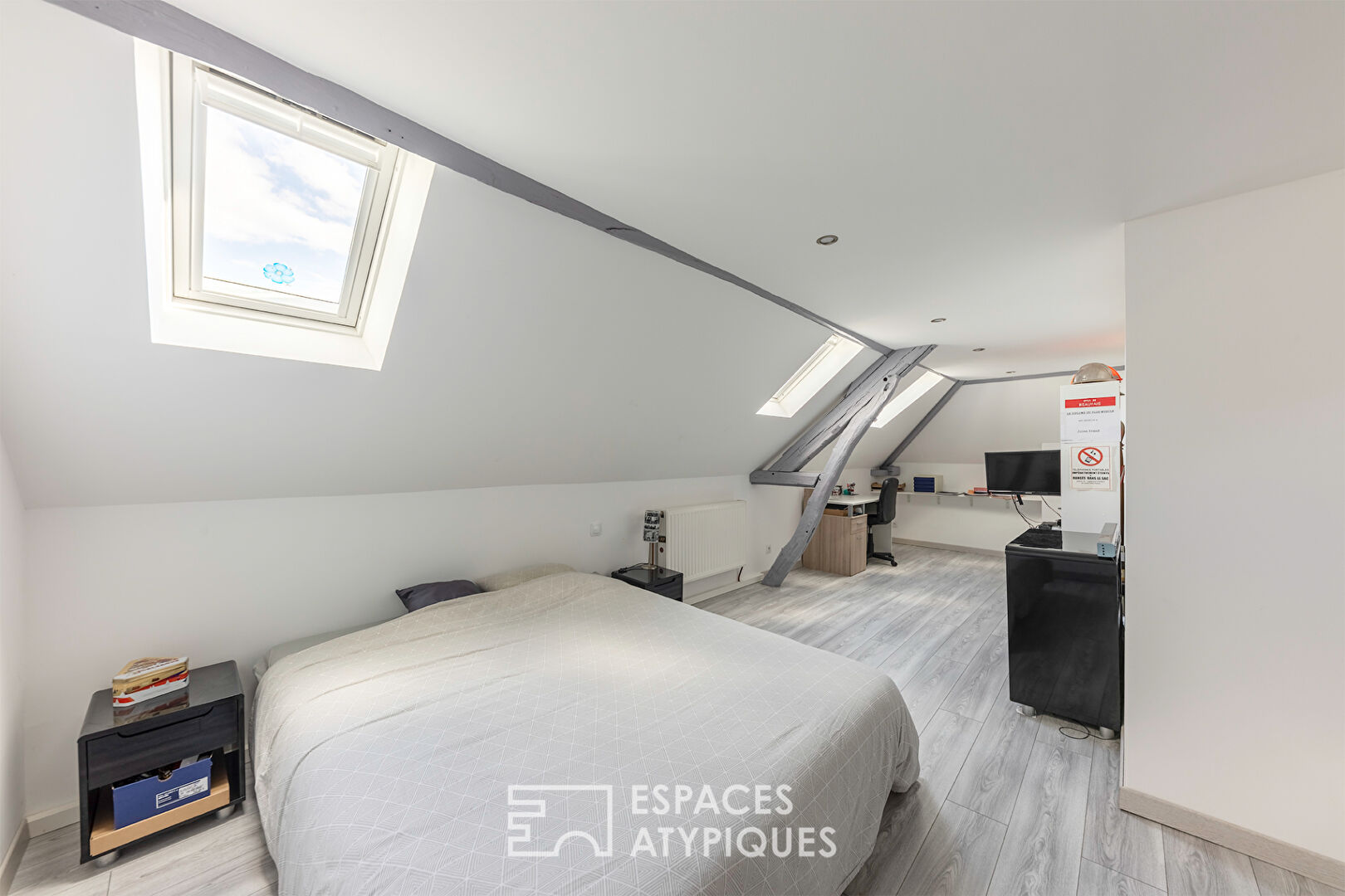 L’Ambitieuse – Grande maison bourgeoise avec studio indépendant